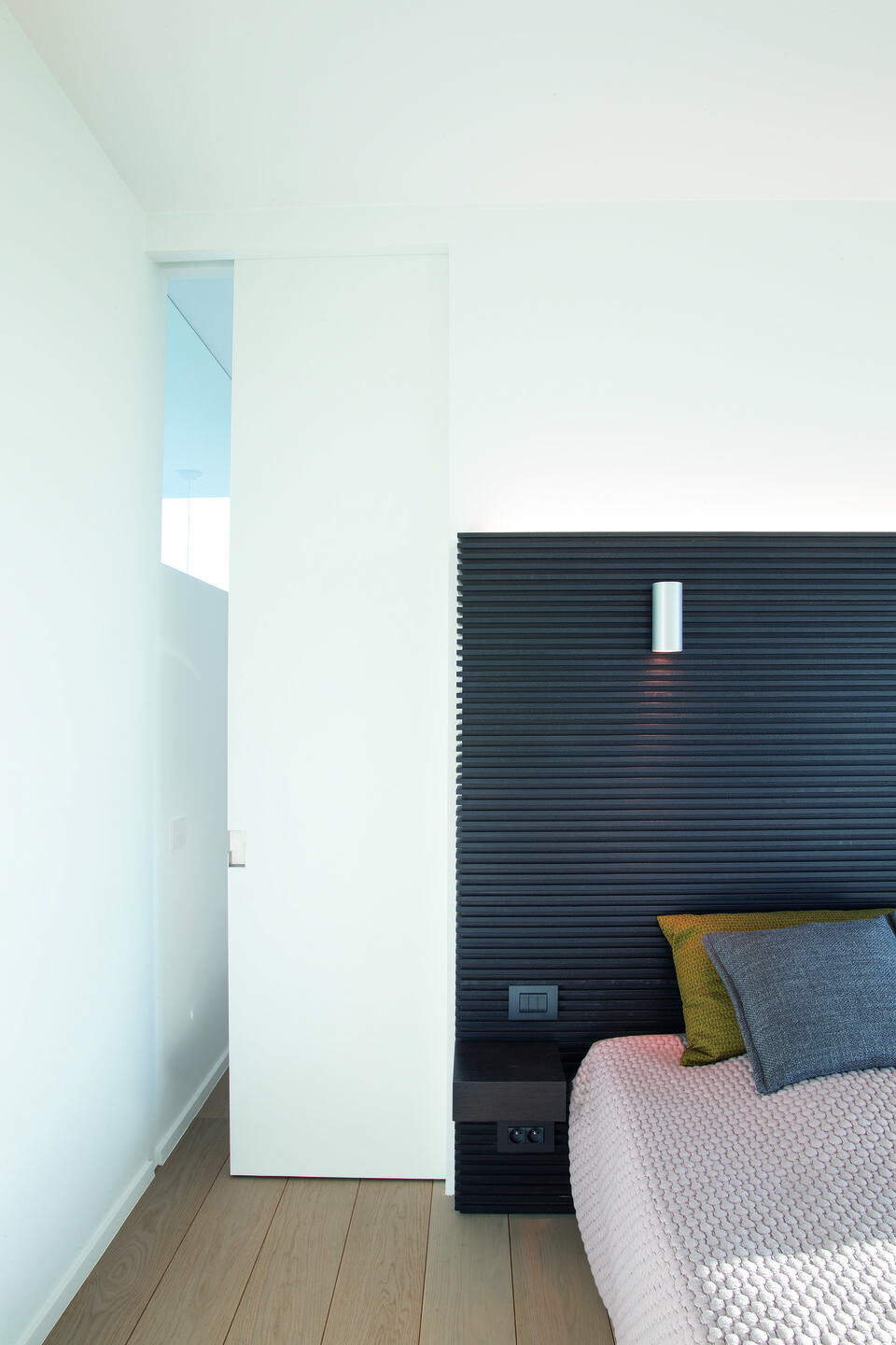 https://archello.com/product/23366/attachments/photos-videos/7