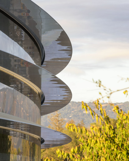 APPLE CAMPUS II 