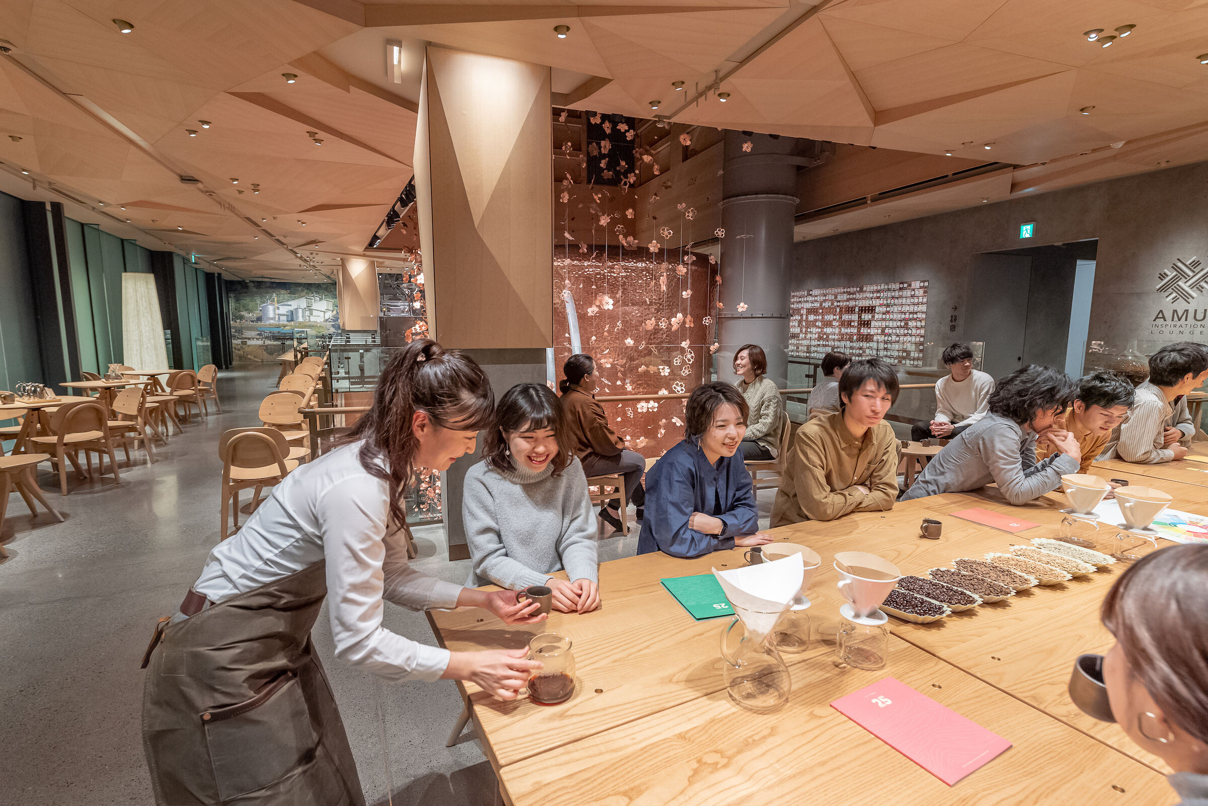 https://archello.com/story/69596/attachments/photos-videos/10 photo_credit Courtesy of Starbucks