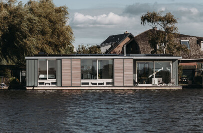 Energy Positive Floating Villa