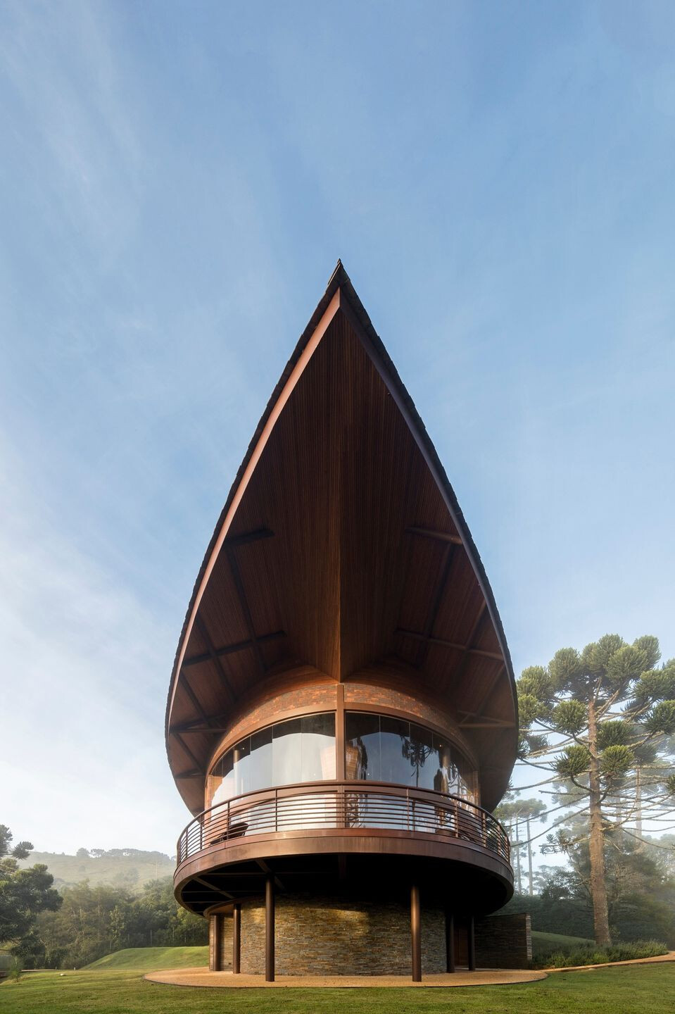 https://archello.com/story/72071/attachments/photos-videos/8 photo_credit Leonardo Finotti