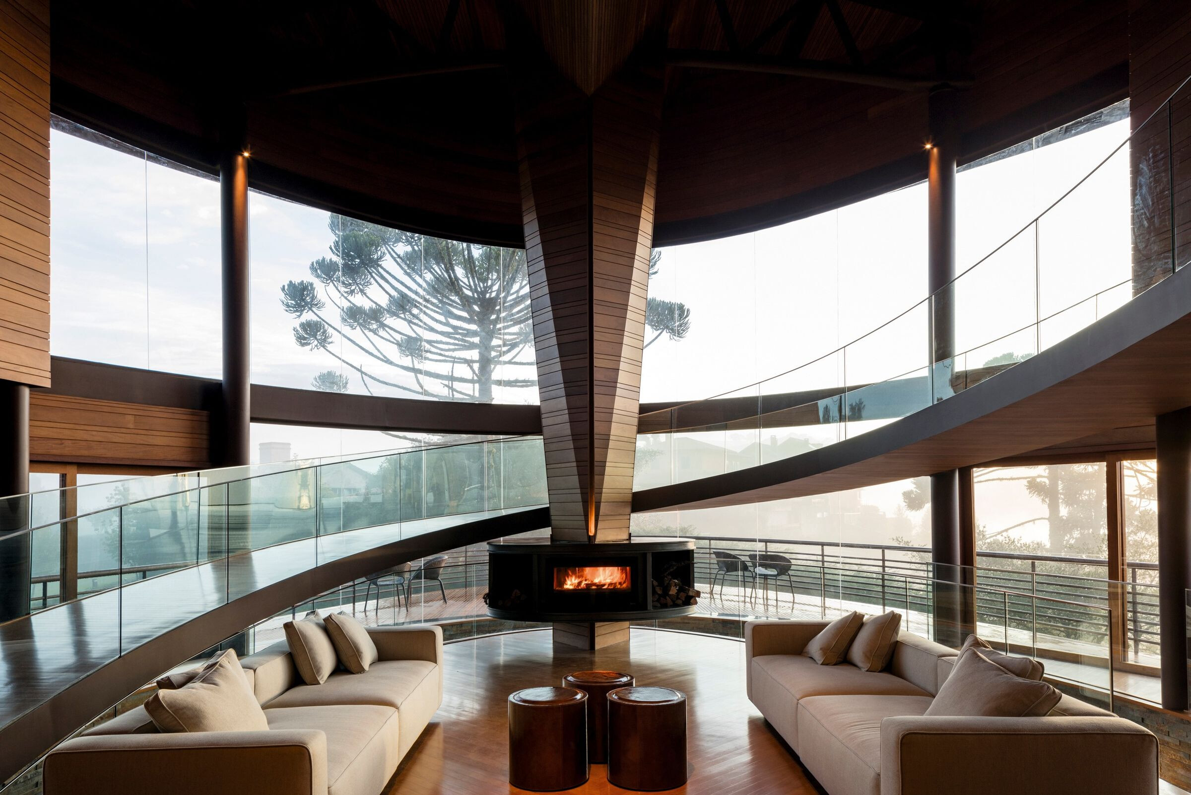 https://archello.com/story/72071/attachments/photos-videos/1 photo_credit Leonardo Finotti