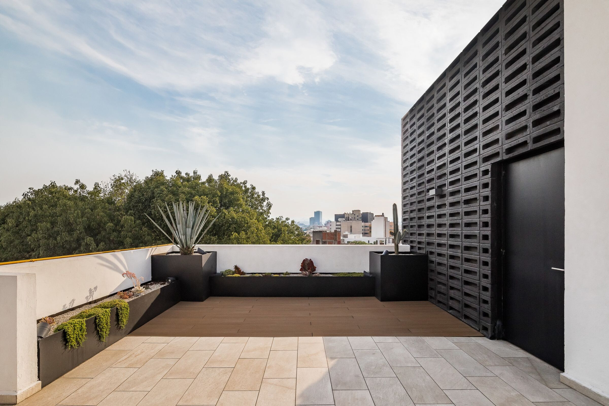 https://archello.com/story/72035/attachments/photos-videos/3 photo_credit Onnis Luque