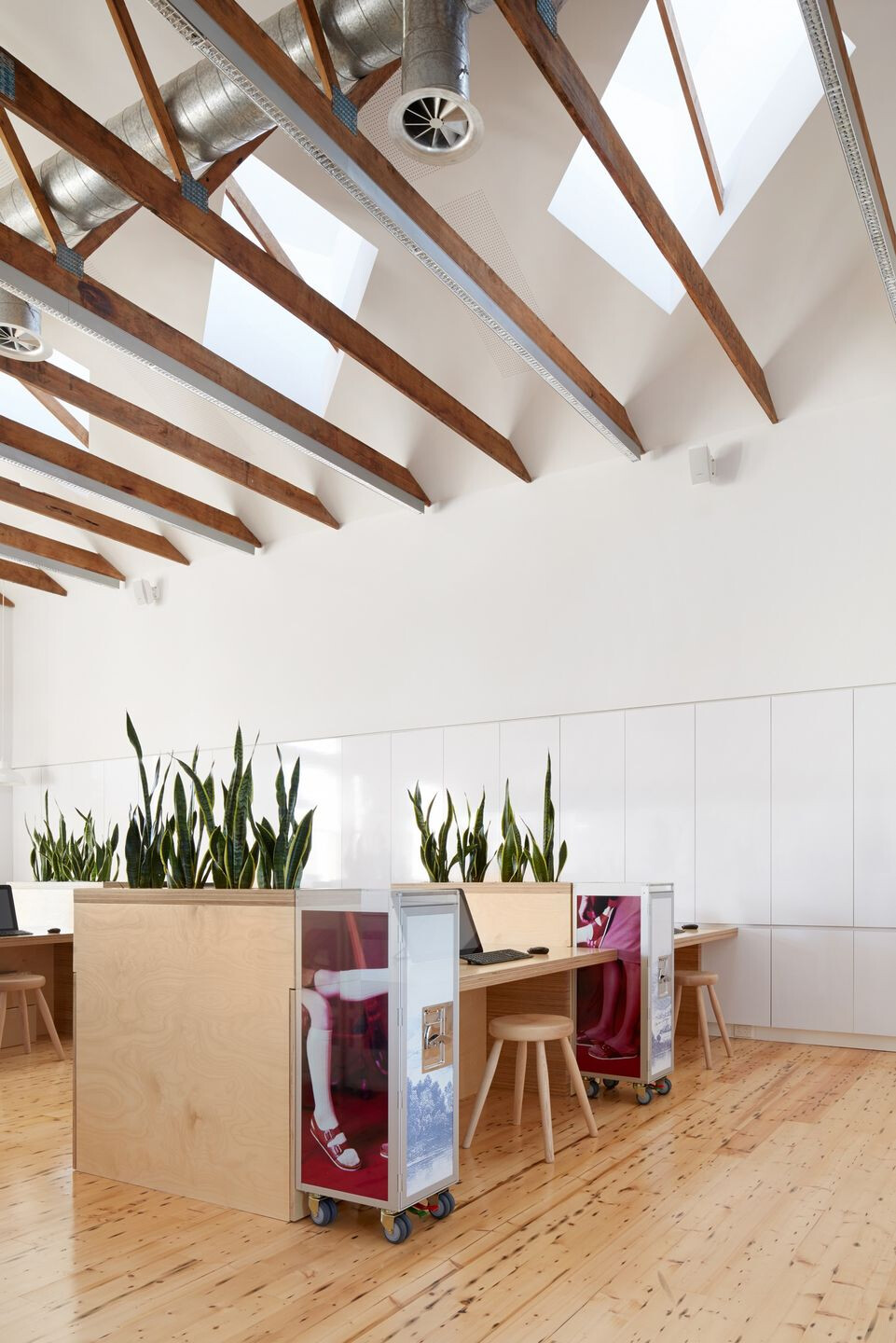 https://archello.com/story/72123/attachments/photos-videos/7 photo_credit Peter Clarke