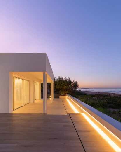 DUNE HOUSE