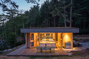 Lone Madrone Residence
