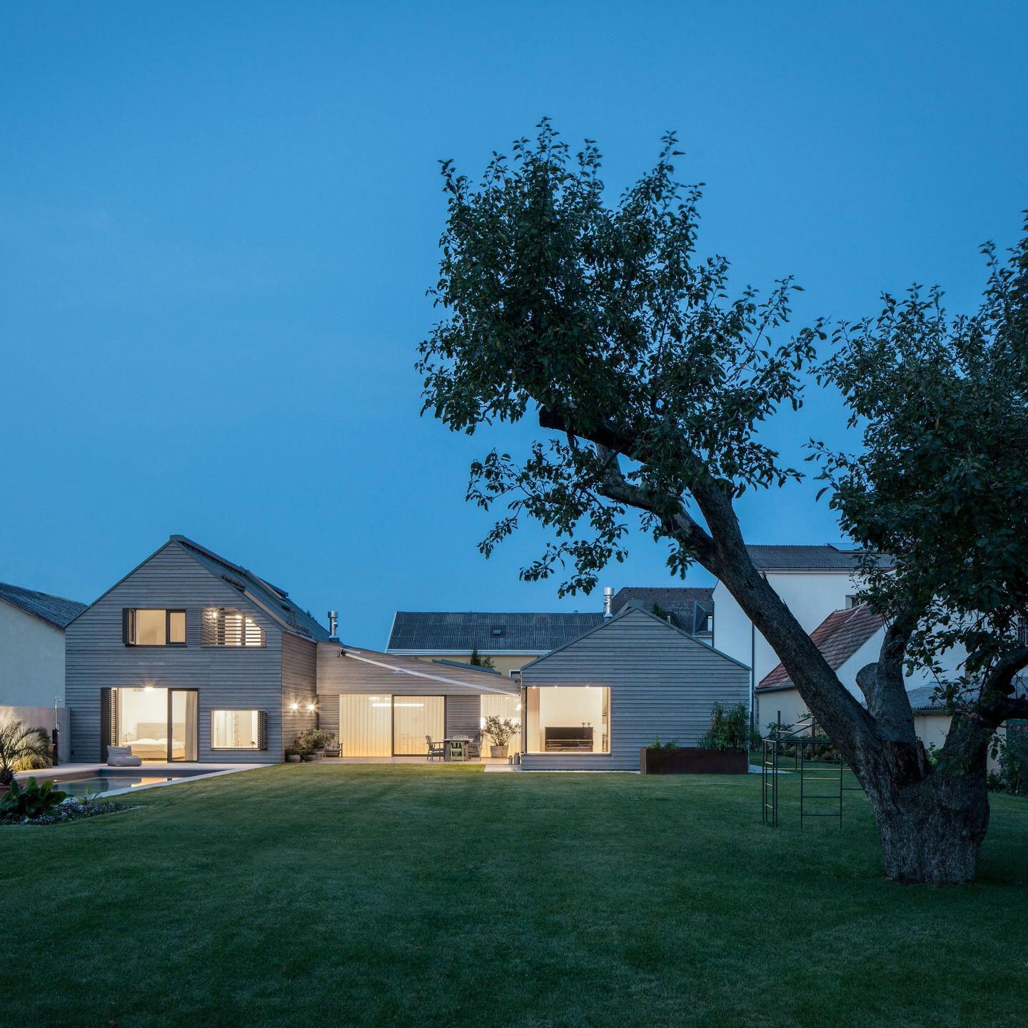 https://archello.com/story/72957/attachments/photos-videos/6 photo_credit © Leonhard Hilzensauer