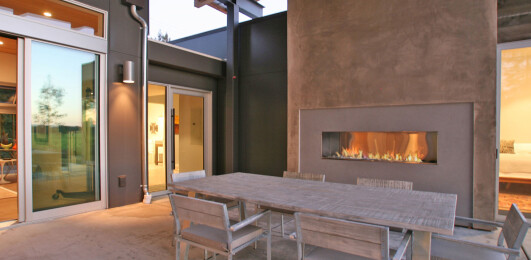 The WineCamp Project was a beautiful modern prefab home nestled in Sonoma County, CA and featured the outdoor gas fireplace: J Series.