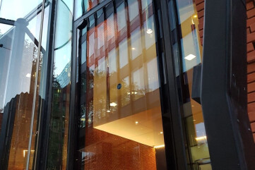 PSG80 ARCHITECTURAL FRAMELESS DOORS PSG80 ARCHITECTURAL FRAMELESS DOORS