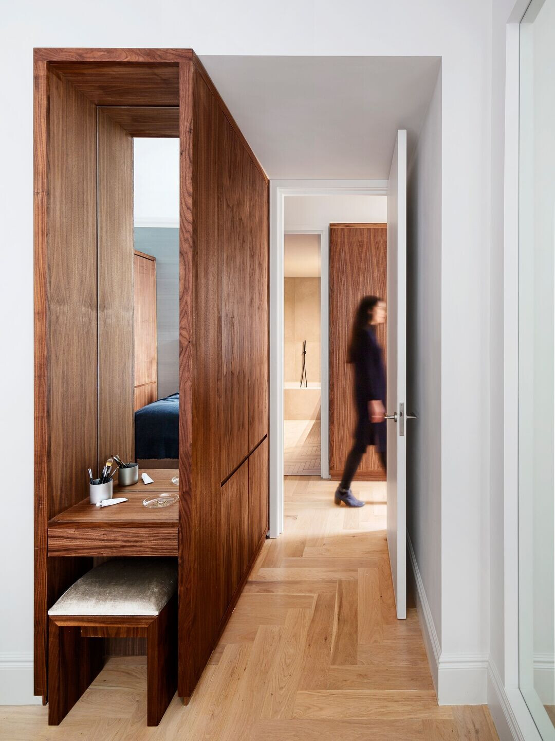 https://archello.com/story/75442/attachments/photos-videos/8 photo_credit Ollie Hammick
