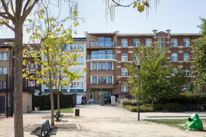 a rooftop as building plot. passive penthouse bxl