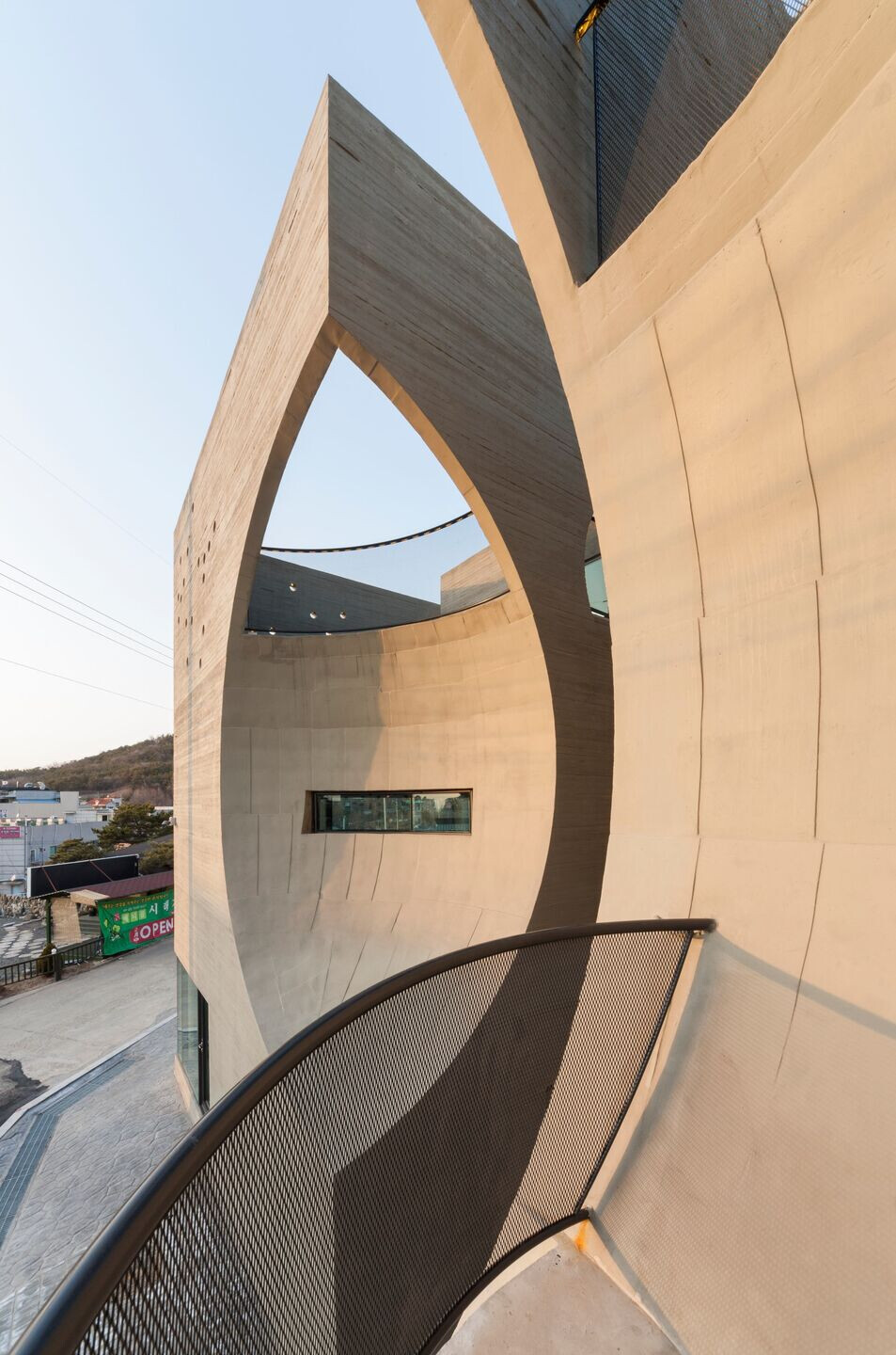 https://archello.com/story/76492/attachments/photos-videos/8 photo_credit NamGoong sun