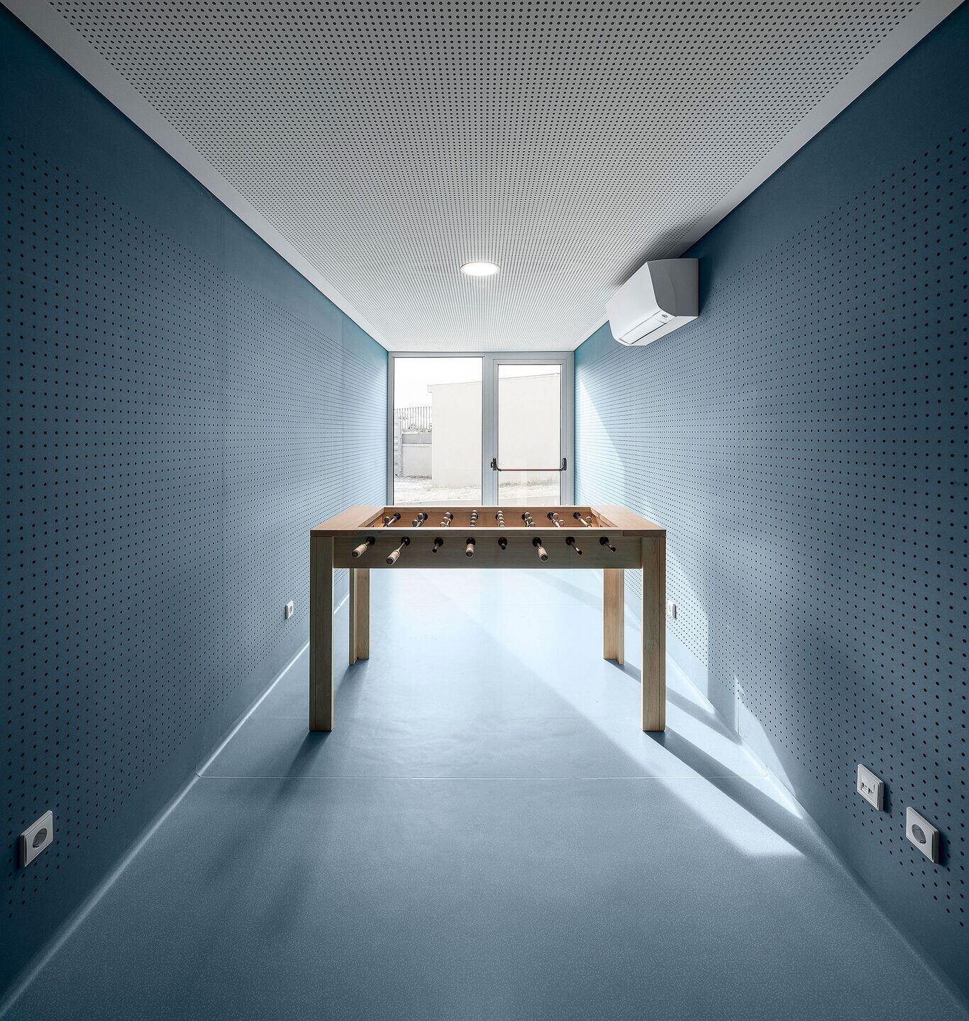https://archello.com/story/76813/attachments/photos-videos/30 photo_credit Ivo Tavares Studio