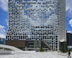 UNStudio retrofits headquarters of the world's market leader in solar panels Hanwha in Seoul