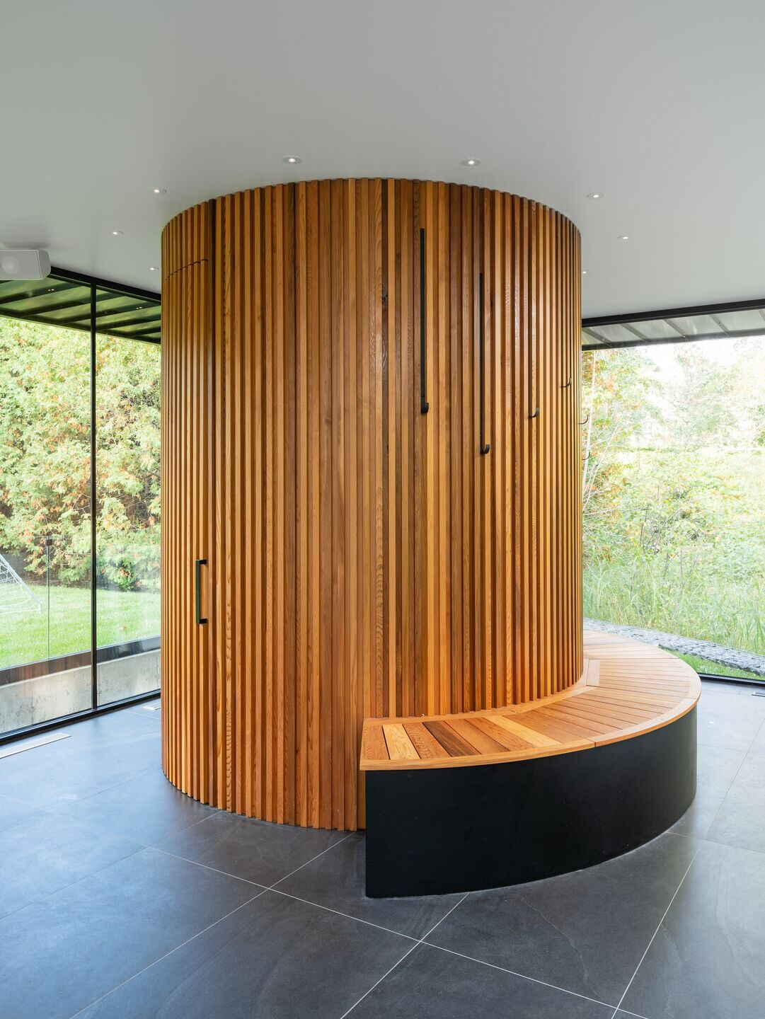 https://archello.com/story/80069/attachments/photos-videos/11 photo_credit Raphael Thibodeau