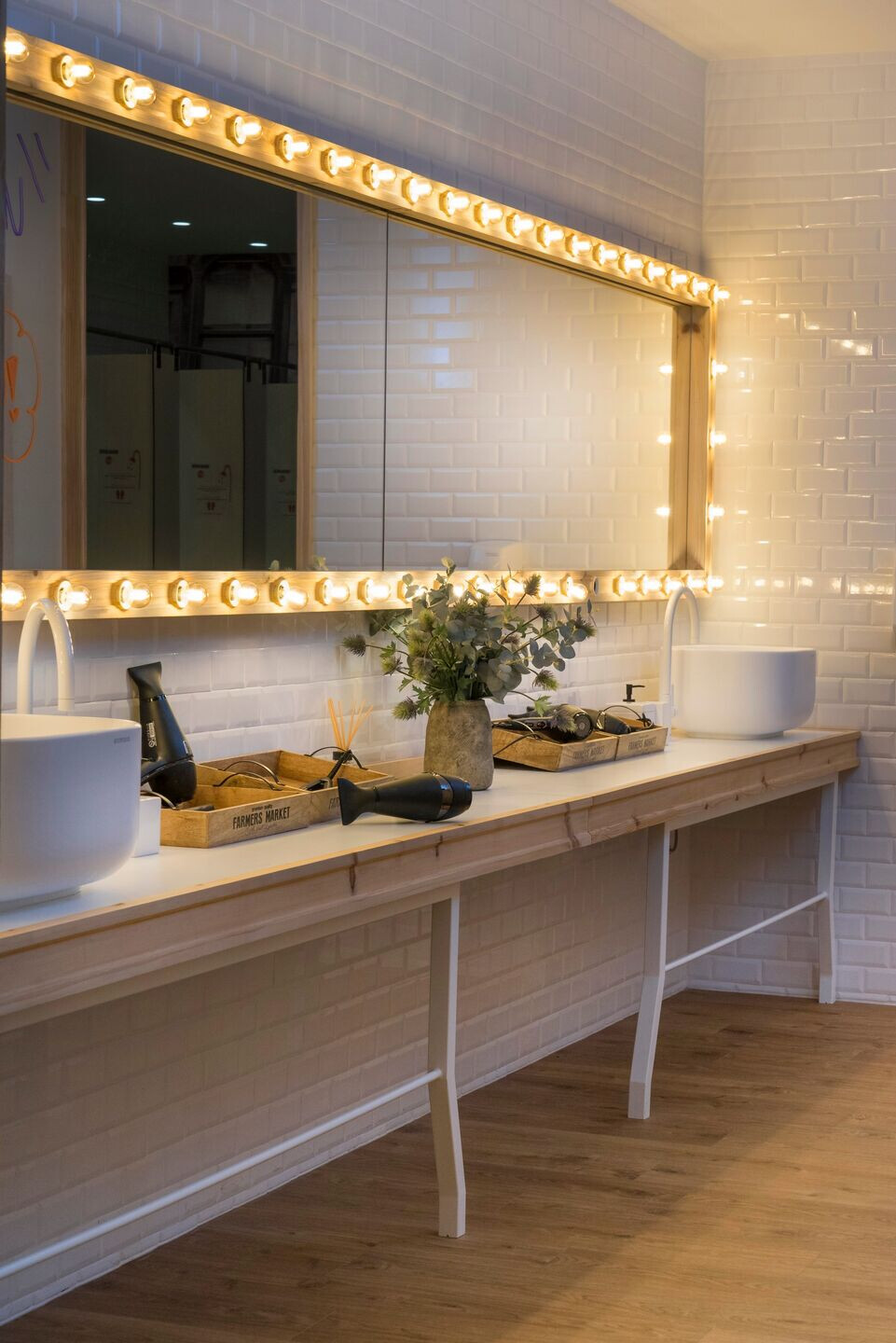 https://archello.com/story/80413/attachments/photos-videos/20 photo_credit B3B Woman Studio