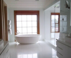 LC Privacy Glass - Hamptons Bathroom