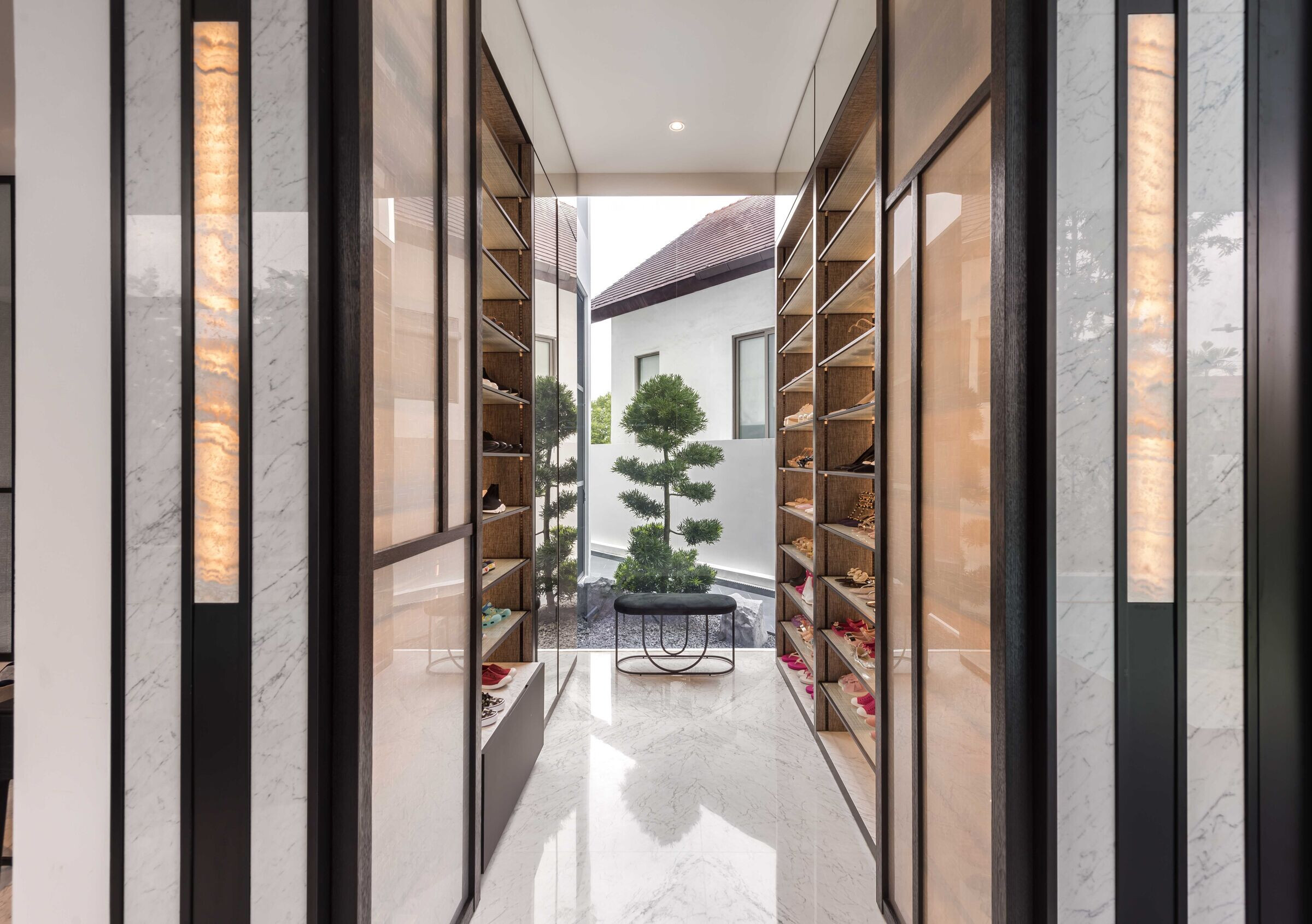 https://archello.com/story/80864/attachments/photos-videos/18 photo_credit Edward Hendricks
