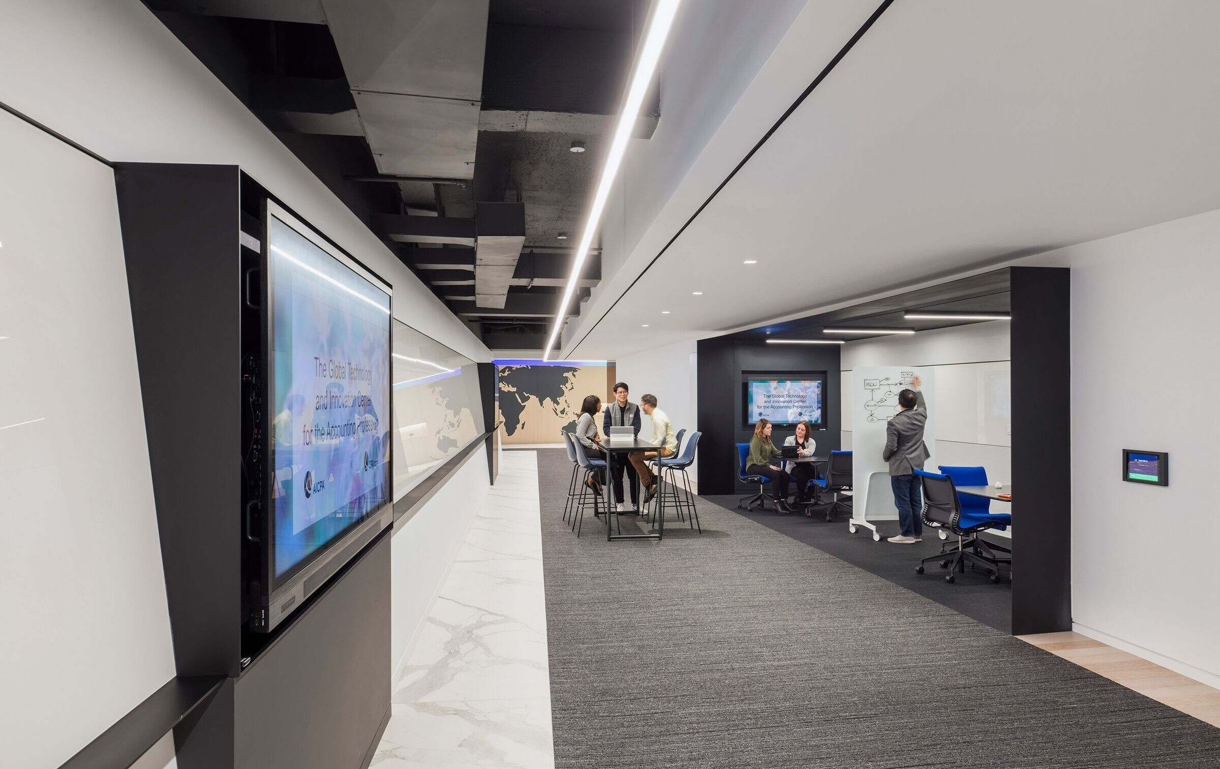 https://archello.com/story/81346/attachments/photos-videos/8 photo_credit © Jeff Goldberg / Esto
