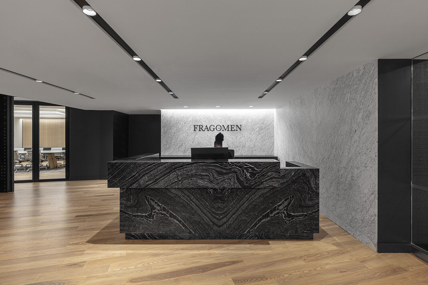 https://archello.com/story/81592/attachments/photos-videos/1 photo_credit Tom Sibley