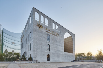 Wedding Box Facade Detail