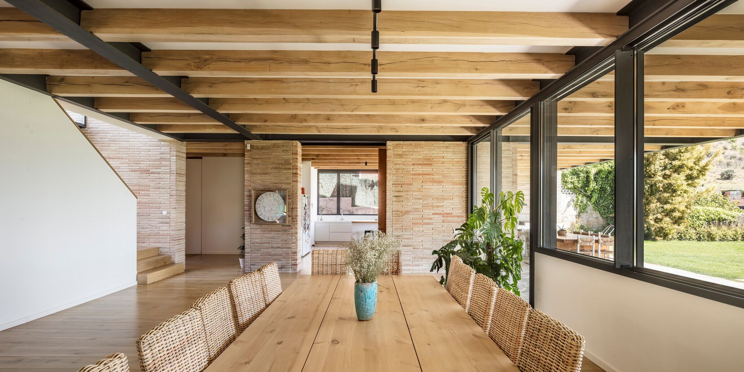 https://archello.com/story/82210/attachments/photos-videos/5 Adrià Goula Sardà