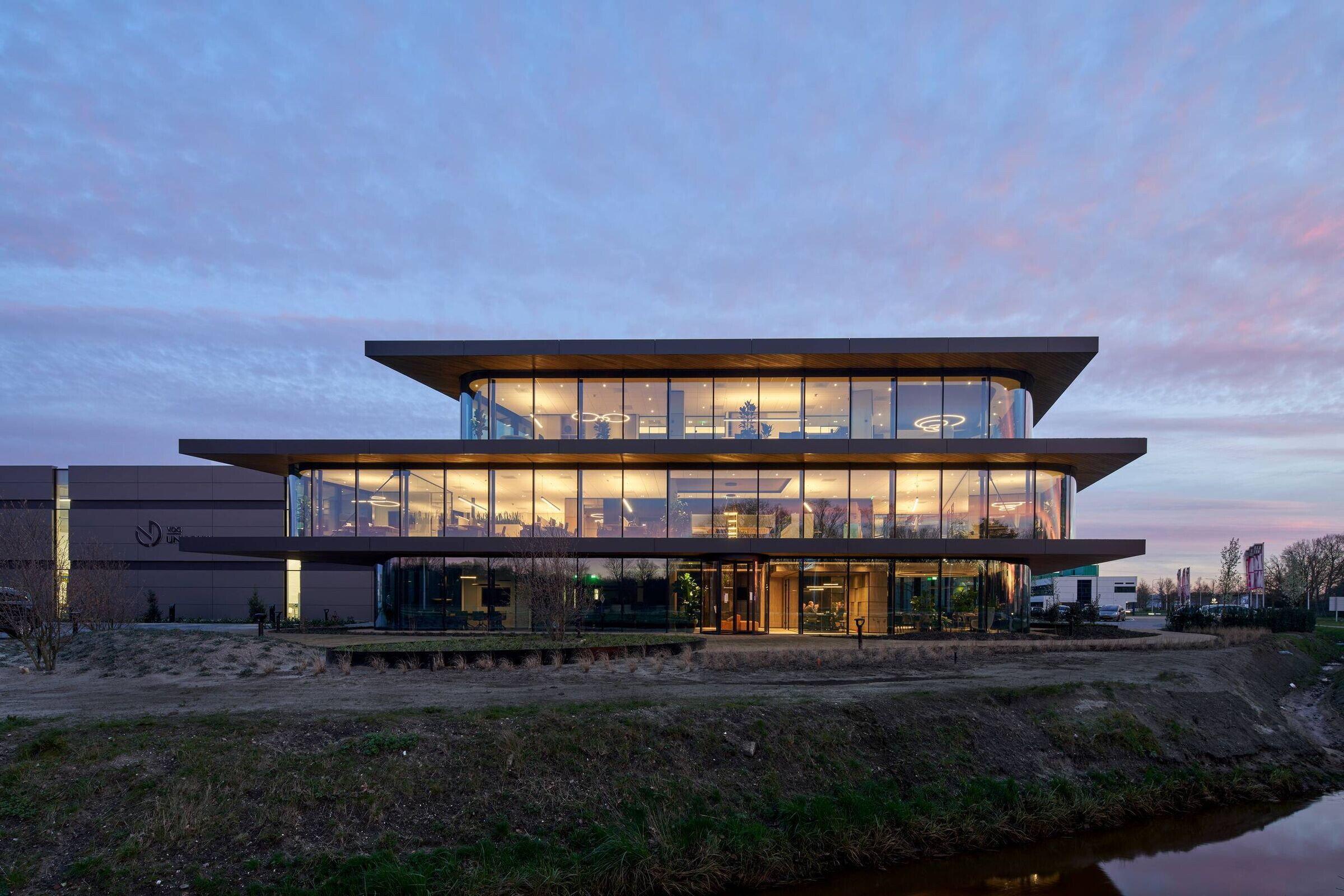 https://archello.com/story/82336/attachments/photos-videos/9 photo_credit Rene de Wit