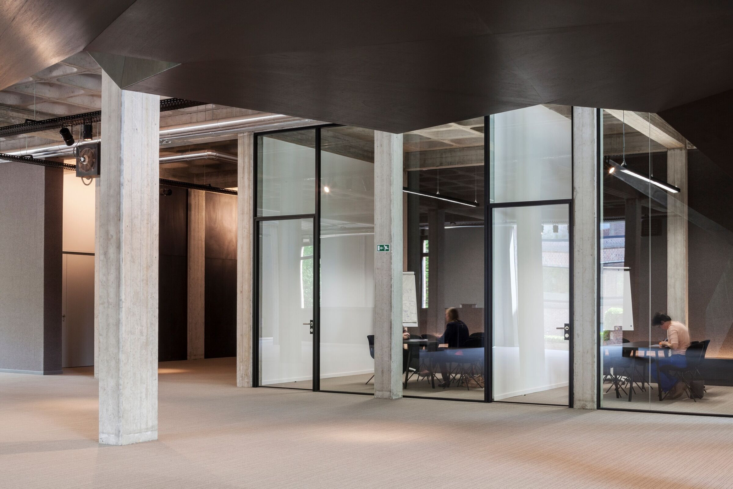 https://archello.com/story/82338/attachments/photos-videos/13 photo_credit Tim Van de Velde