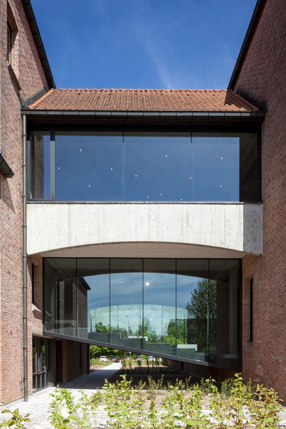 https://archello.com/story/82338/attachments/photos-videos/7 photo_credit Tim Van de Velde