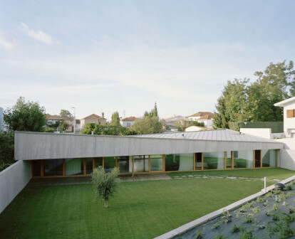 house in santo tirso II