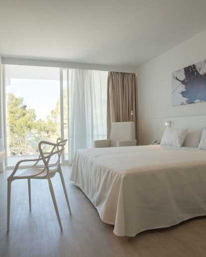 setup Adviser Made of Hotel Els Pins - Ibiza | Luxcambra | Archello
