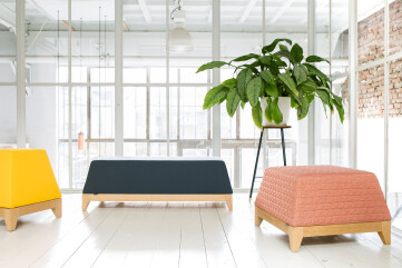 Oblique soft seating Oblique soft seating