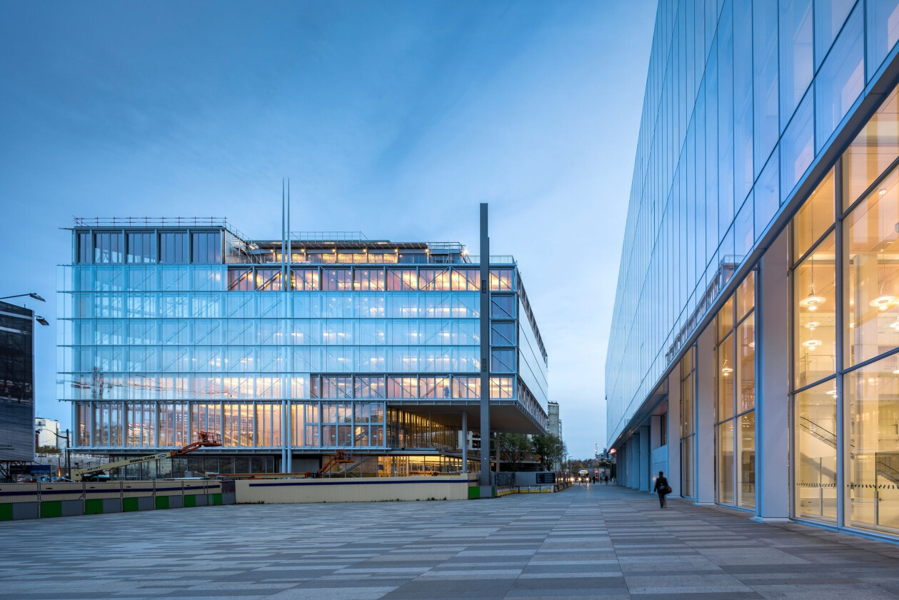 Renzo Piano Building Workshop completes transparent triangular structure for Paris Bar Association