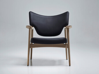 Veng Lounge Chair_Front View