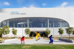 Costa Mesa Donald Dungan Library