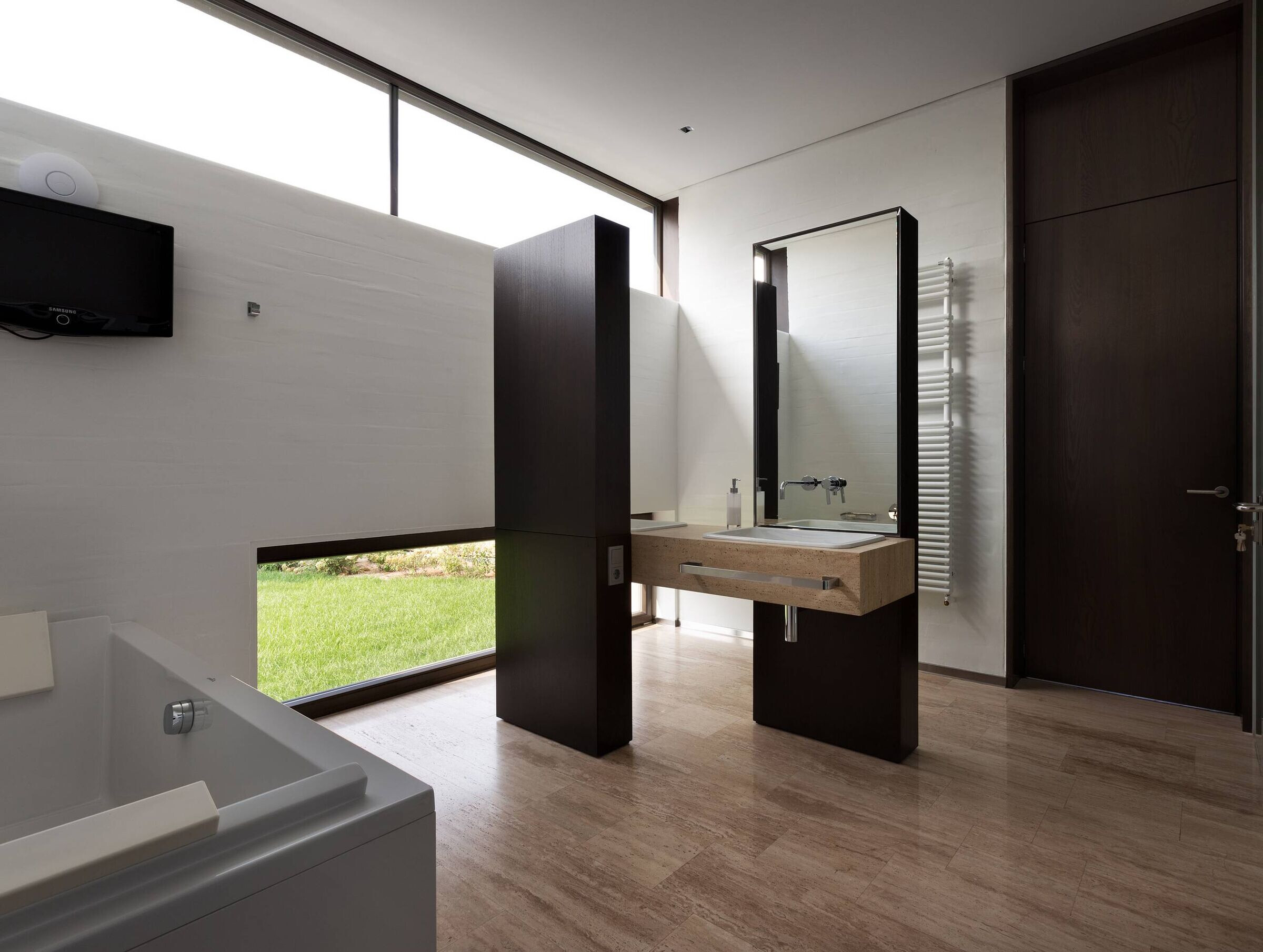 https://archello.com/story/85297/attachments/photos-videos/20 photo_credit Andrey Avdeenko