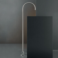 FRE209 - Free-standing spout for washbasin