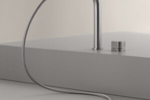 NEU55 - Two-hole mixer with swiveling spout and pull-out Delrin® hand shower. Removable spout for under-window installation