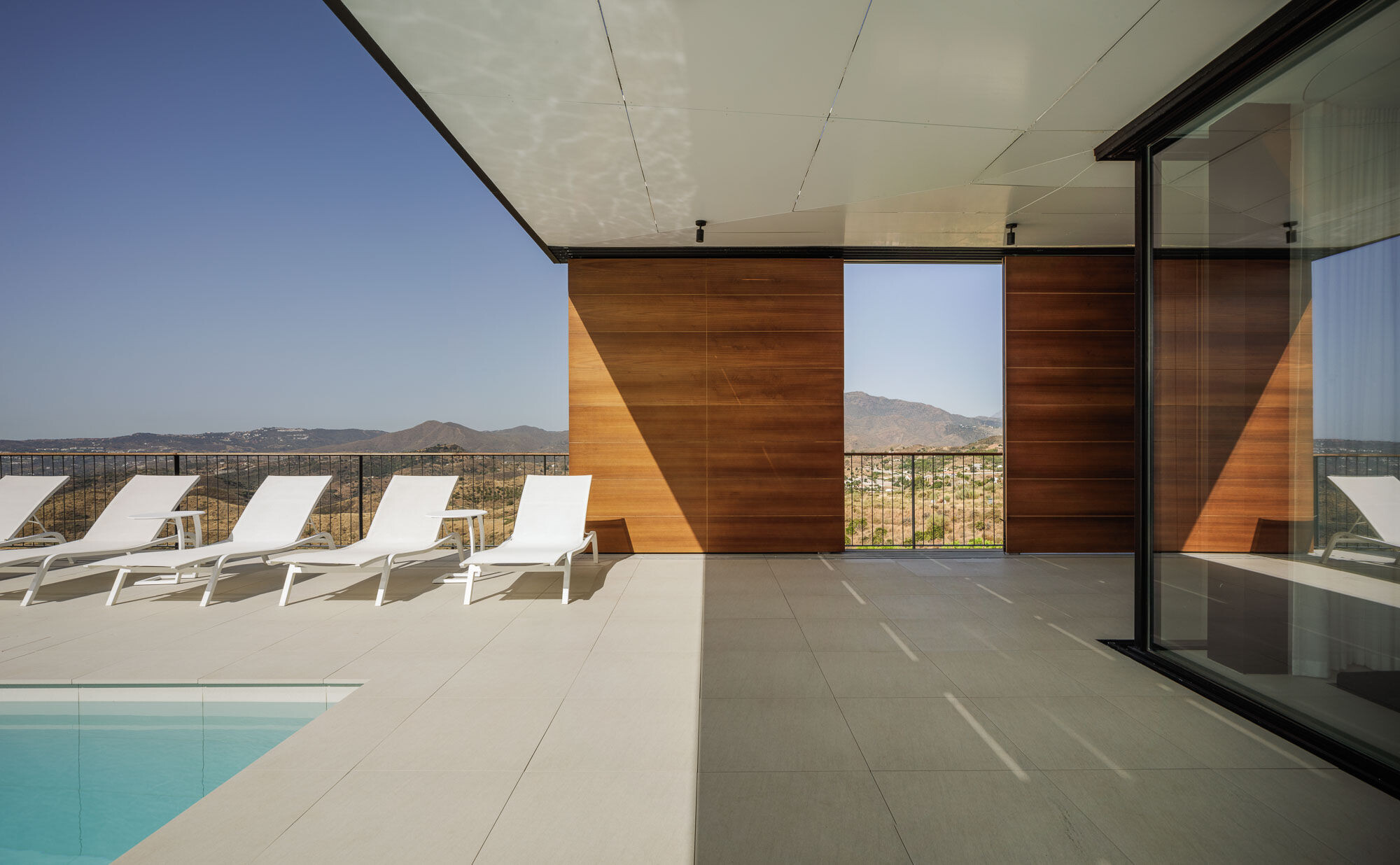 https://archello.com/story/86751/attachments/photos-videos/15 photo_credit Fernando Alda