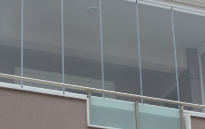 BKS balcony glazing systems