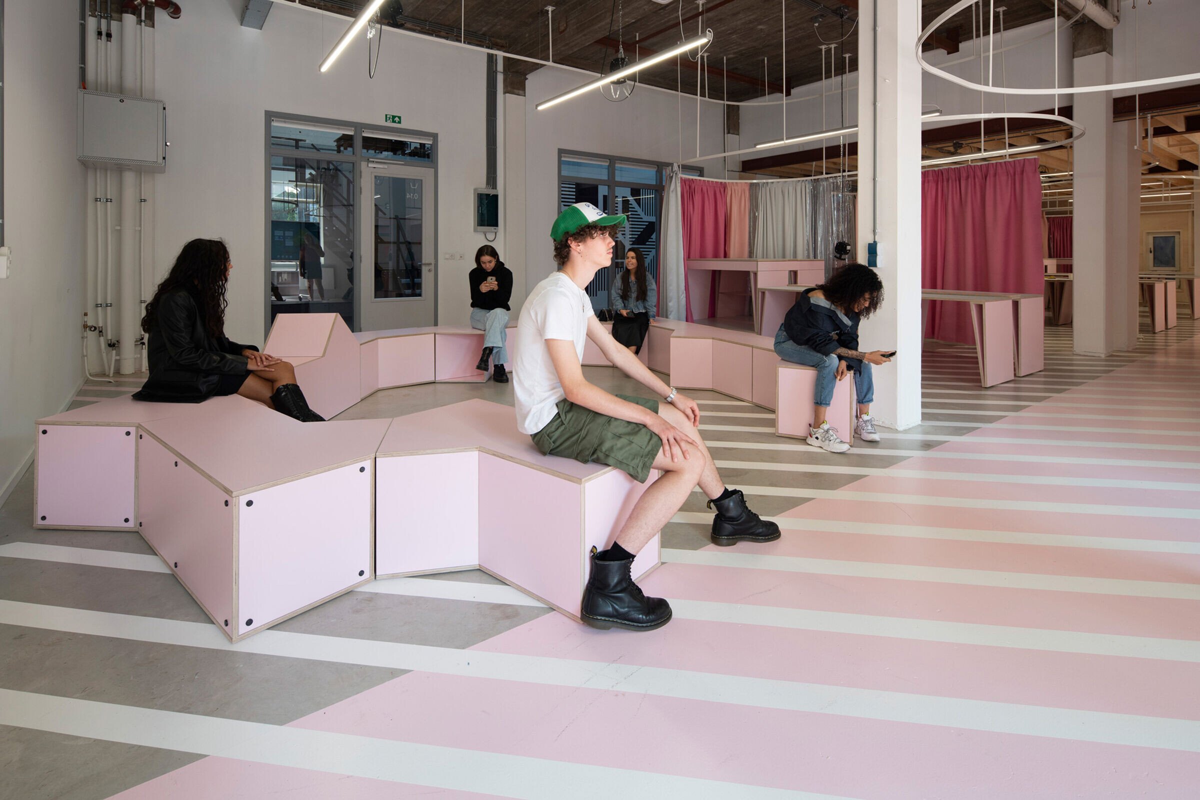 https://archello.com/story/87202/attachments/photos-videos/4 photo_credit Frank Hanswijk