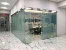 LC Privacy Glass: Transparent, door slid open