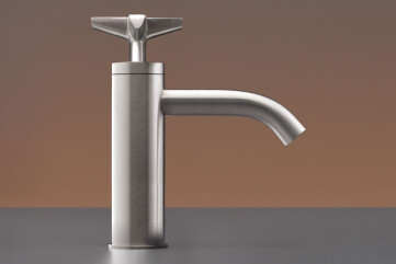 CRX43 - Deck mounted progressive mixer with spout H. 175 mm CRX43 - Deck mounted progressive mixer with spout H. 175 mm