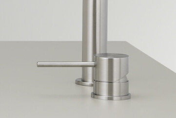 MIL207 - Deck mounted single lever mixer MIL207 - Deck mounted single lever mixer