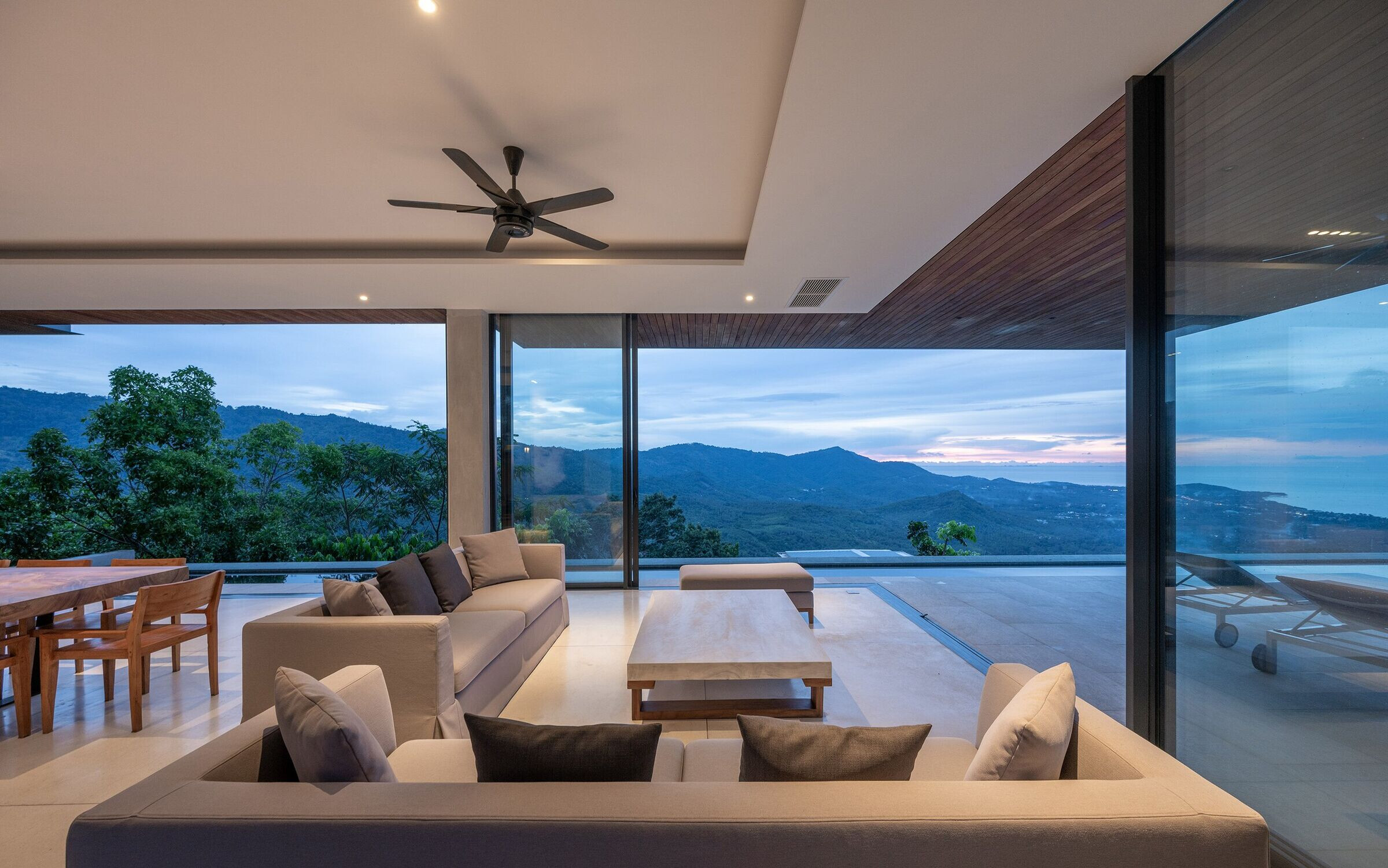https://archello.com/story/87767/attachments/photos-videos/55 photo_credit Rungkit Charoenwat