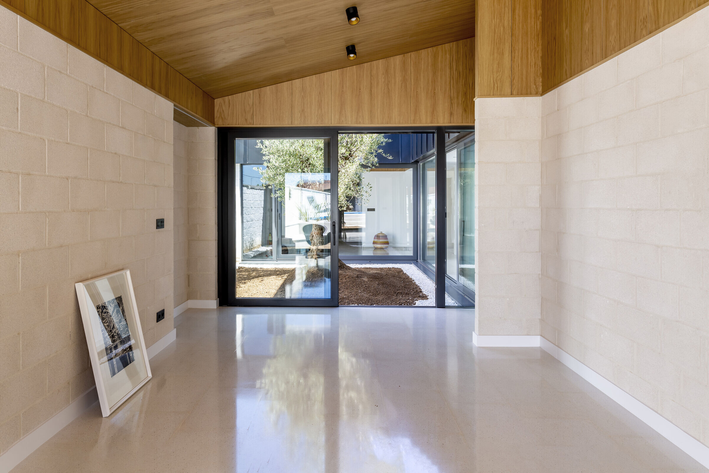 https://archello.com/story/88294/attachments/photos-videos/7