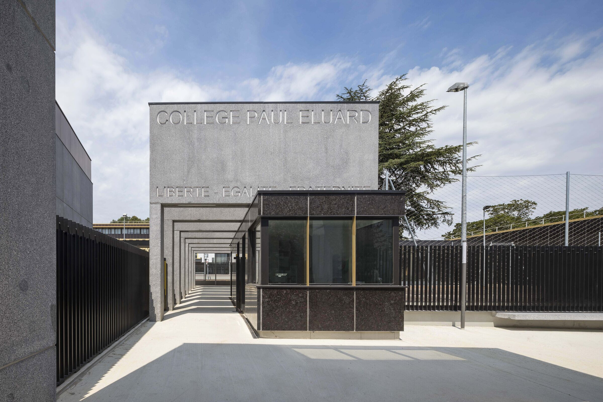 https://archello.com/story/88784/attachments/photos-videos/3 photo_credit Hervé Abbadie