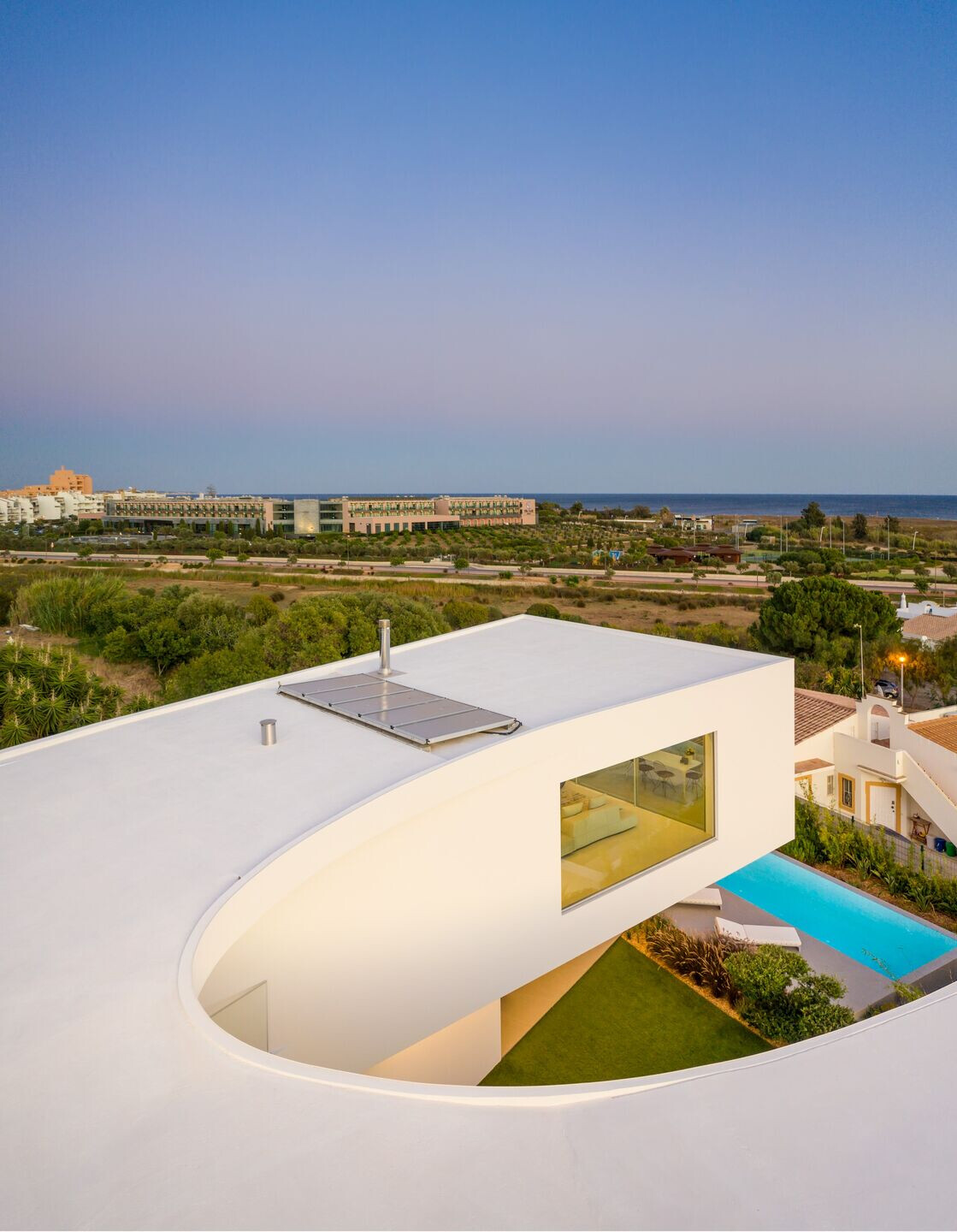 https://archello.com/story/89567/attachments/photos-videos/6 photo_credit Fernando Guerra