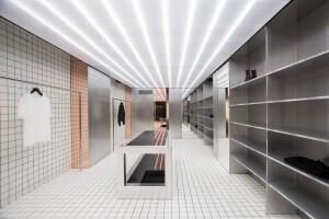 d — 2 Store
