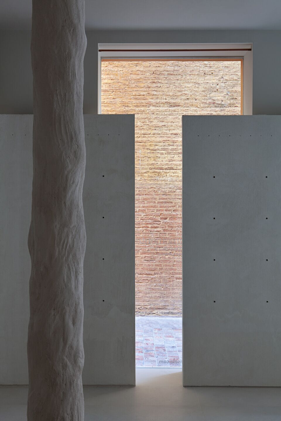 https://archello.com/story/90492/attachments/photos-videos/4 photo_credit Asier Rua